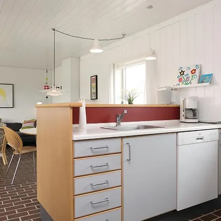 Two-bedroom Holiday In *