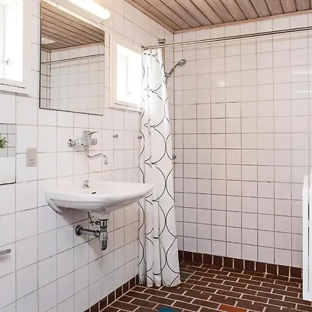 Two-bedroom Holiday In * Pandrup